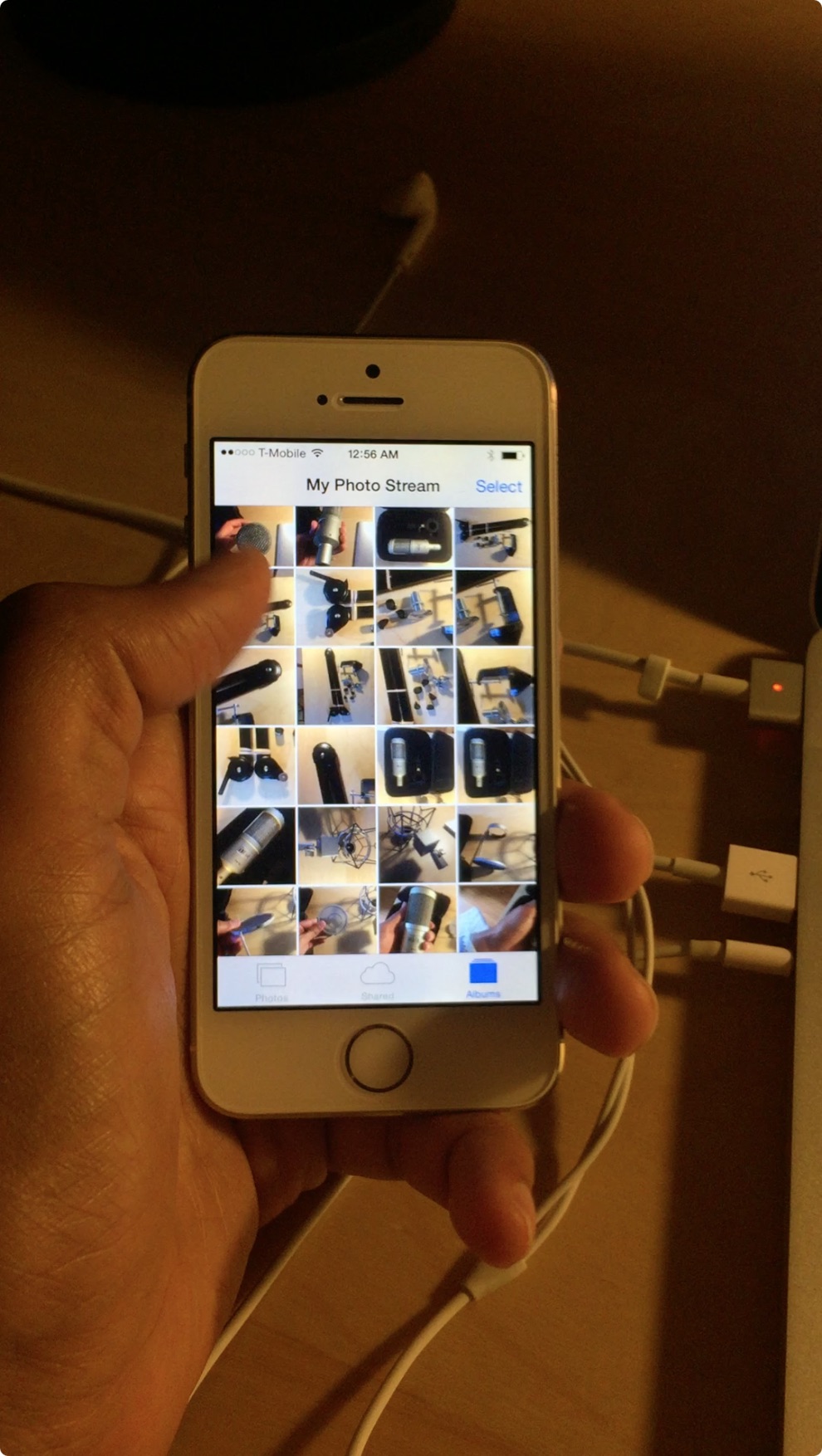 photo of PhotoDismiss8: add swipe-to-dismiss functionality to the Photos app in iOS 8 image