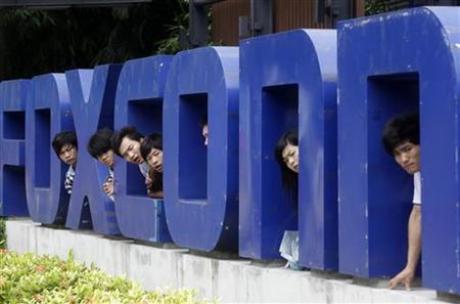 Foxconn-Workers