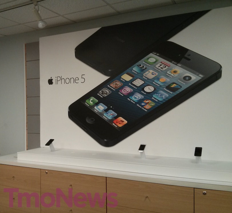 T-Mobile iPhone 5 store (TmoNews 001)
