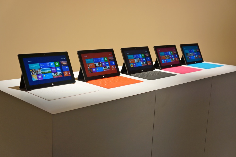 Microsoft Surface (multiple devices on table 001)