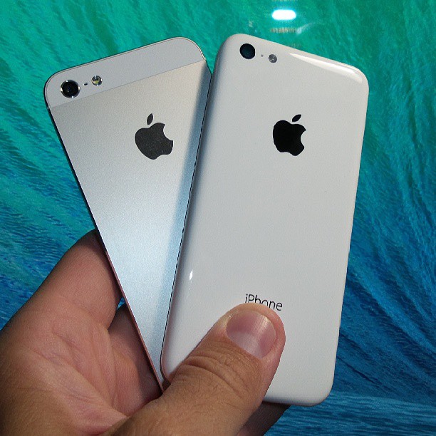 Plastic iPhone vs iPhone 5 (Michael Kukielka 001)