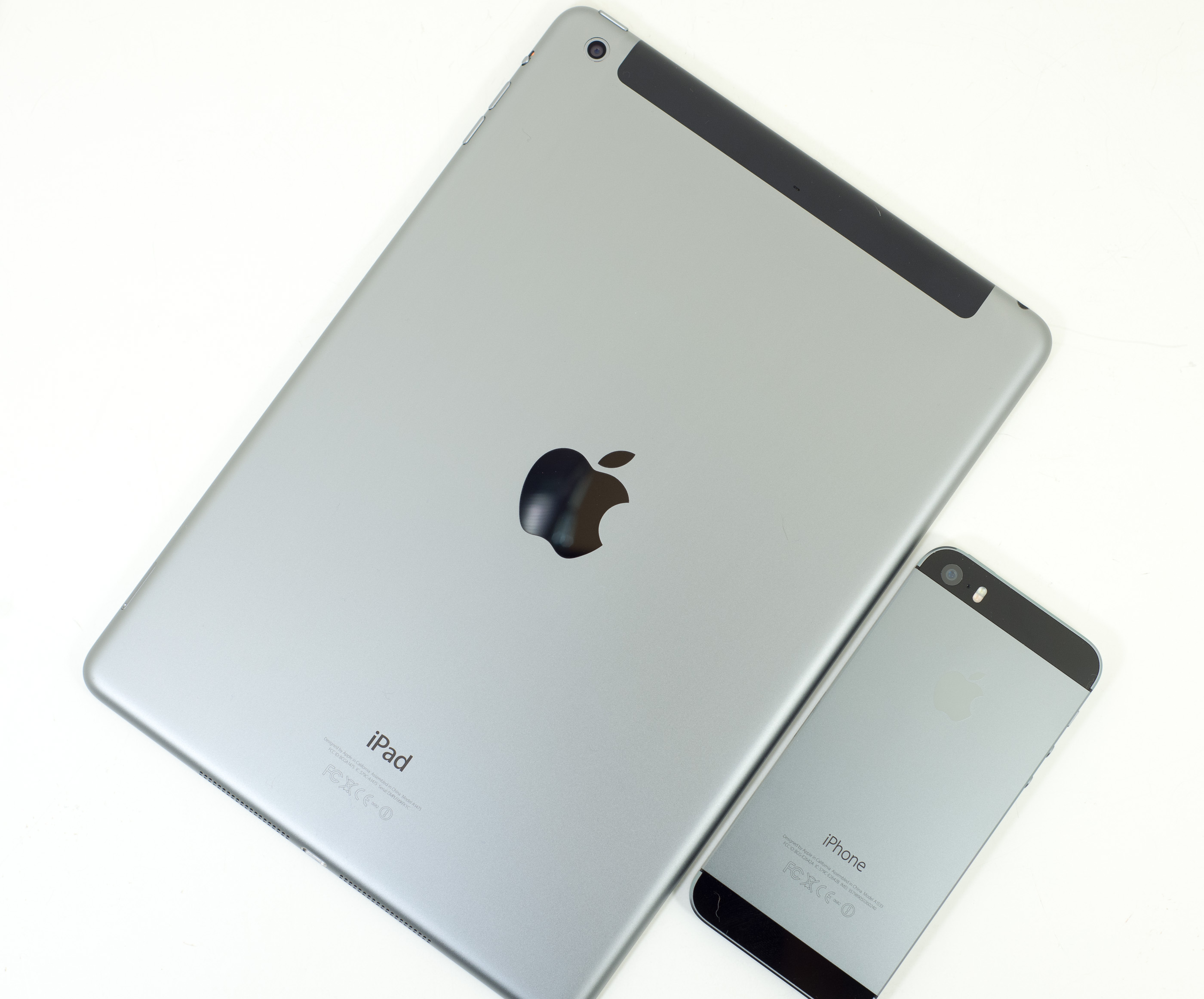 iPad Air iPhone 5 (AnandTech 001)