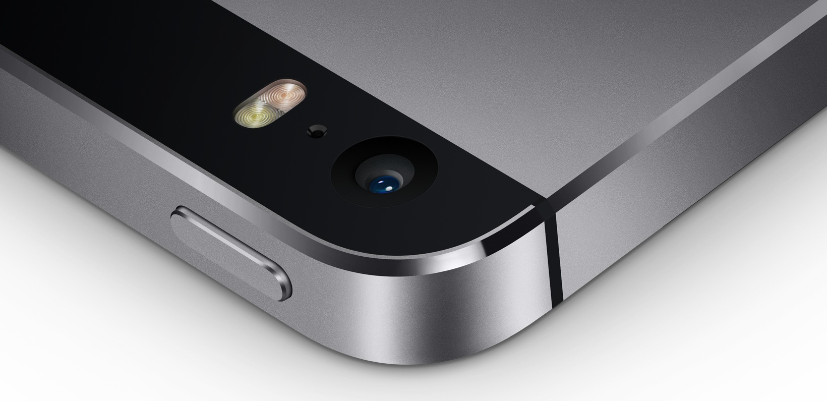 iPhone 5s (iSight camera closeup 002)