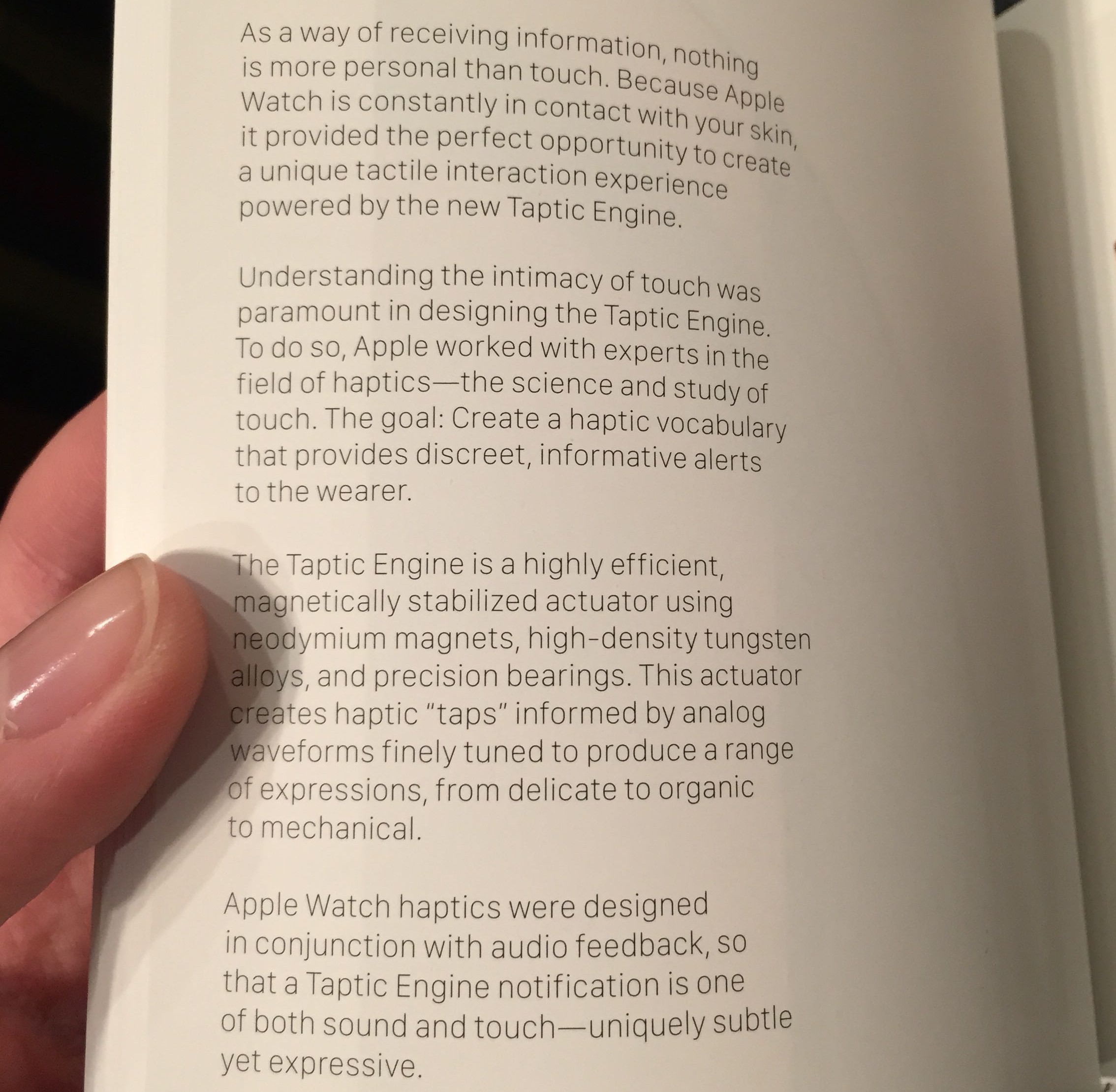 Apple Watch Edition booklet Taptic Engine 001
