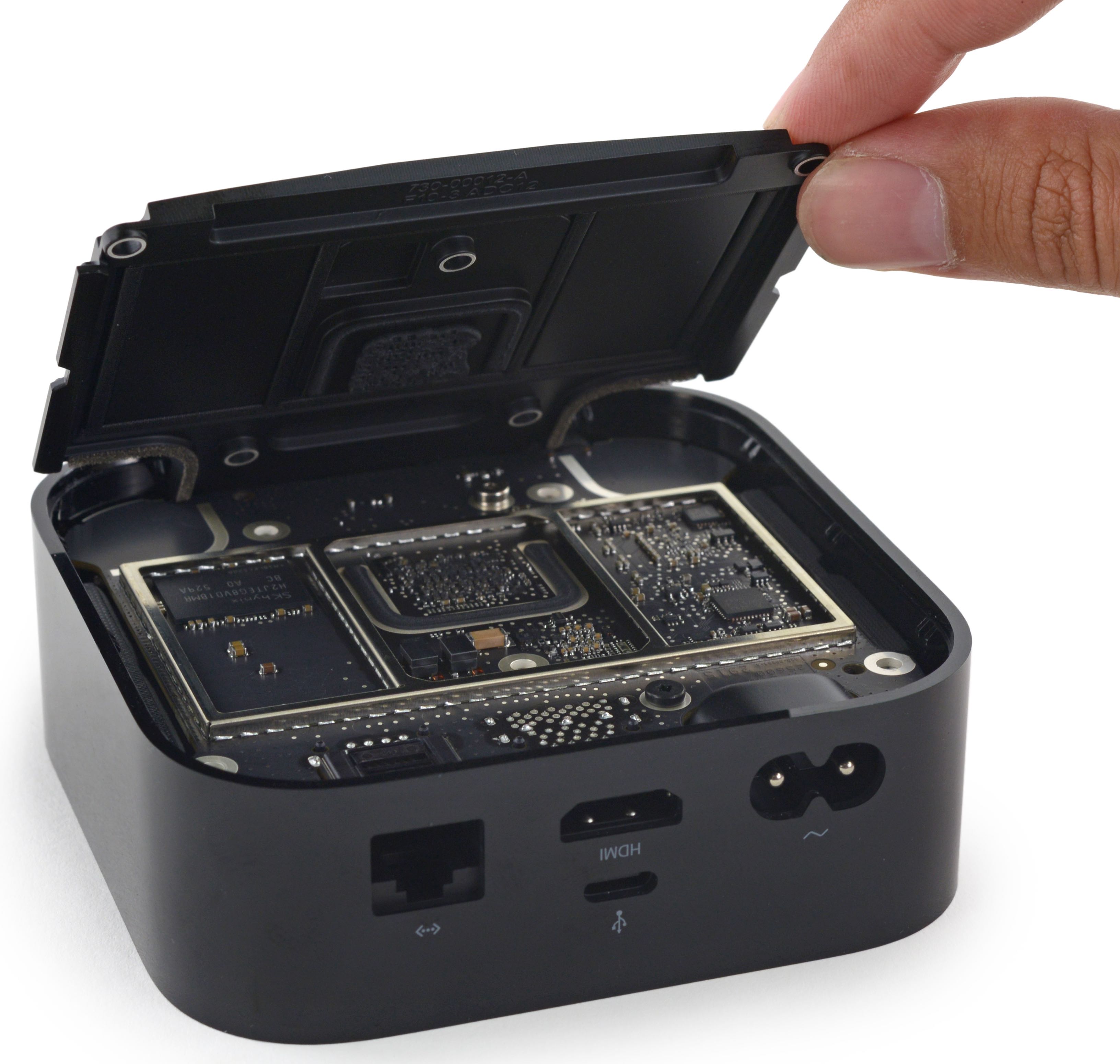 Dempsey Clan niebla Apple bans iFixit from App Store over tearing apart unreleased 4th  generation Apple TV