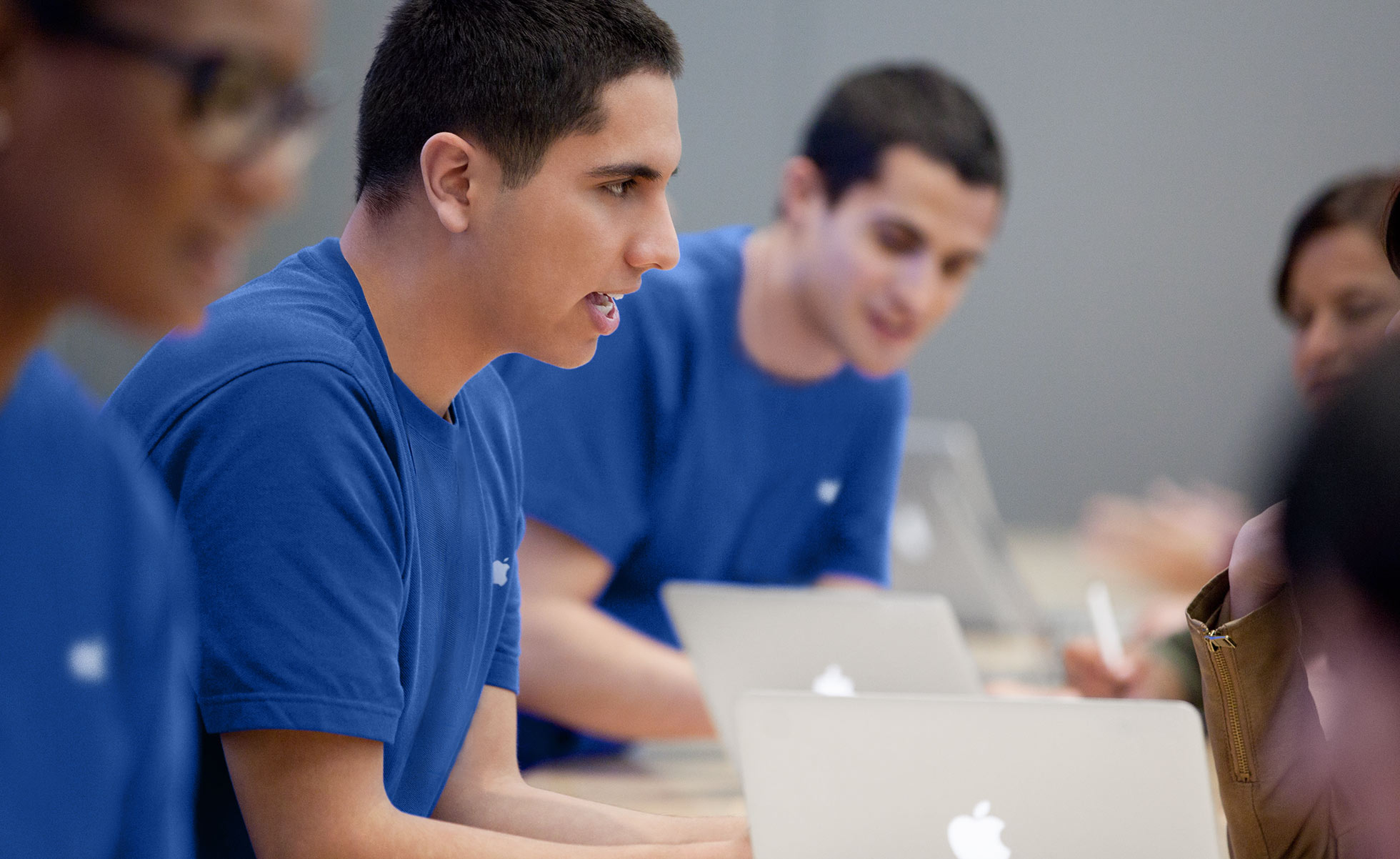 Apple offering work-from-home support opportunities to some Apple Store  employees