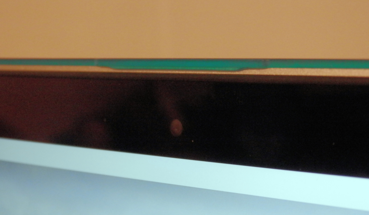 incipio-feather-macbook-pro-15-inch-retina-display-case-front-camera