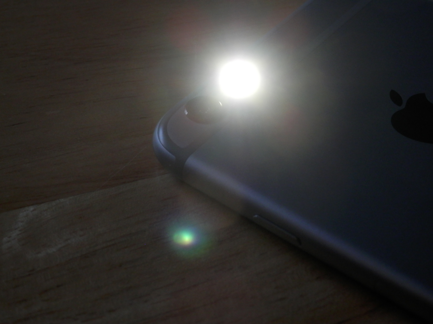 iPhone camera problems - flash stuck