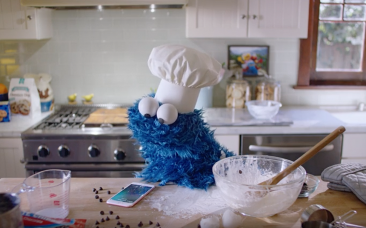 Apple posts new 'Timer' iPhone 6s ad starring Cookie Monster