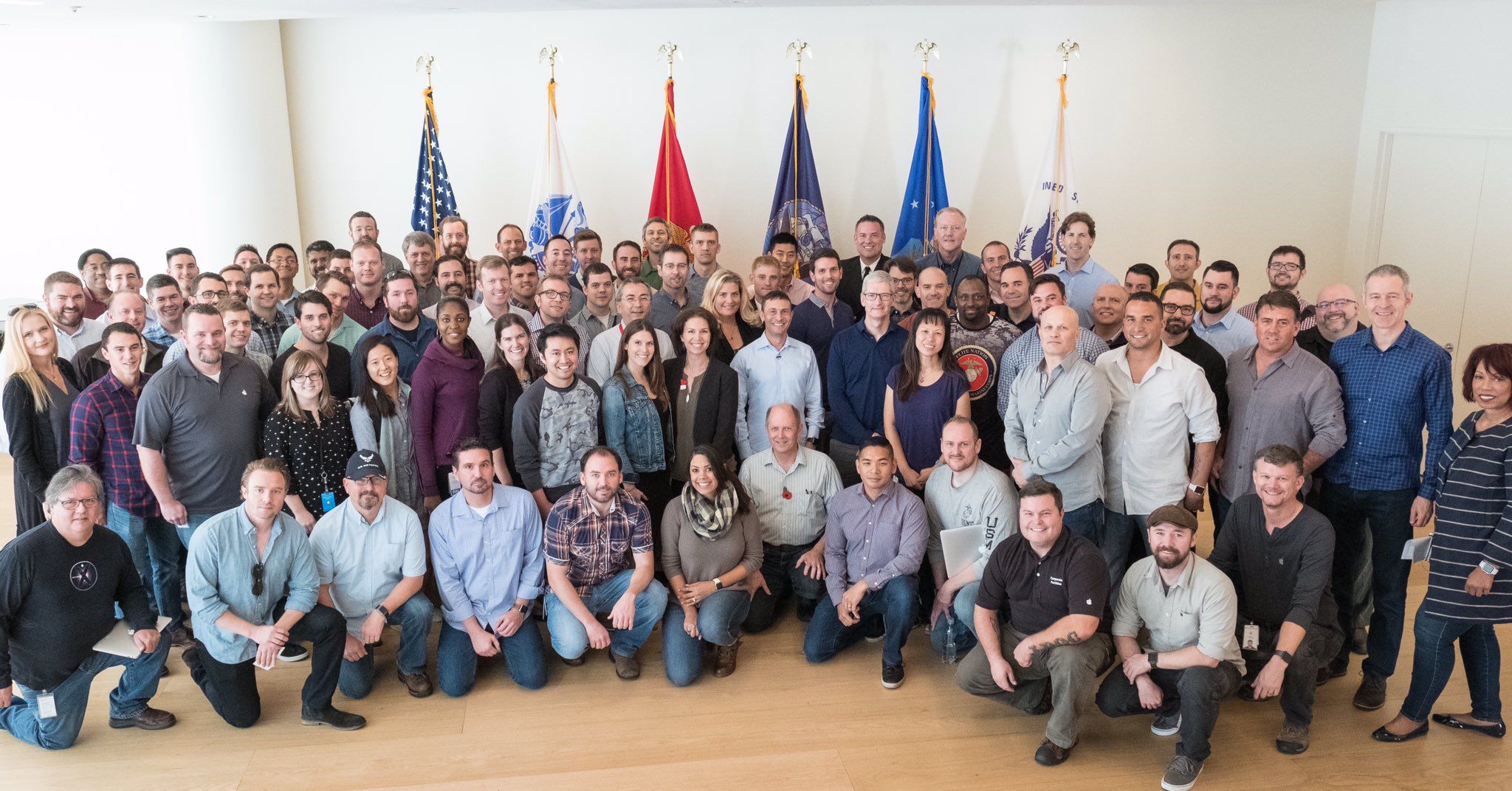 Tim Cook veterans who work at Apple