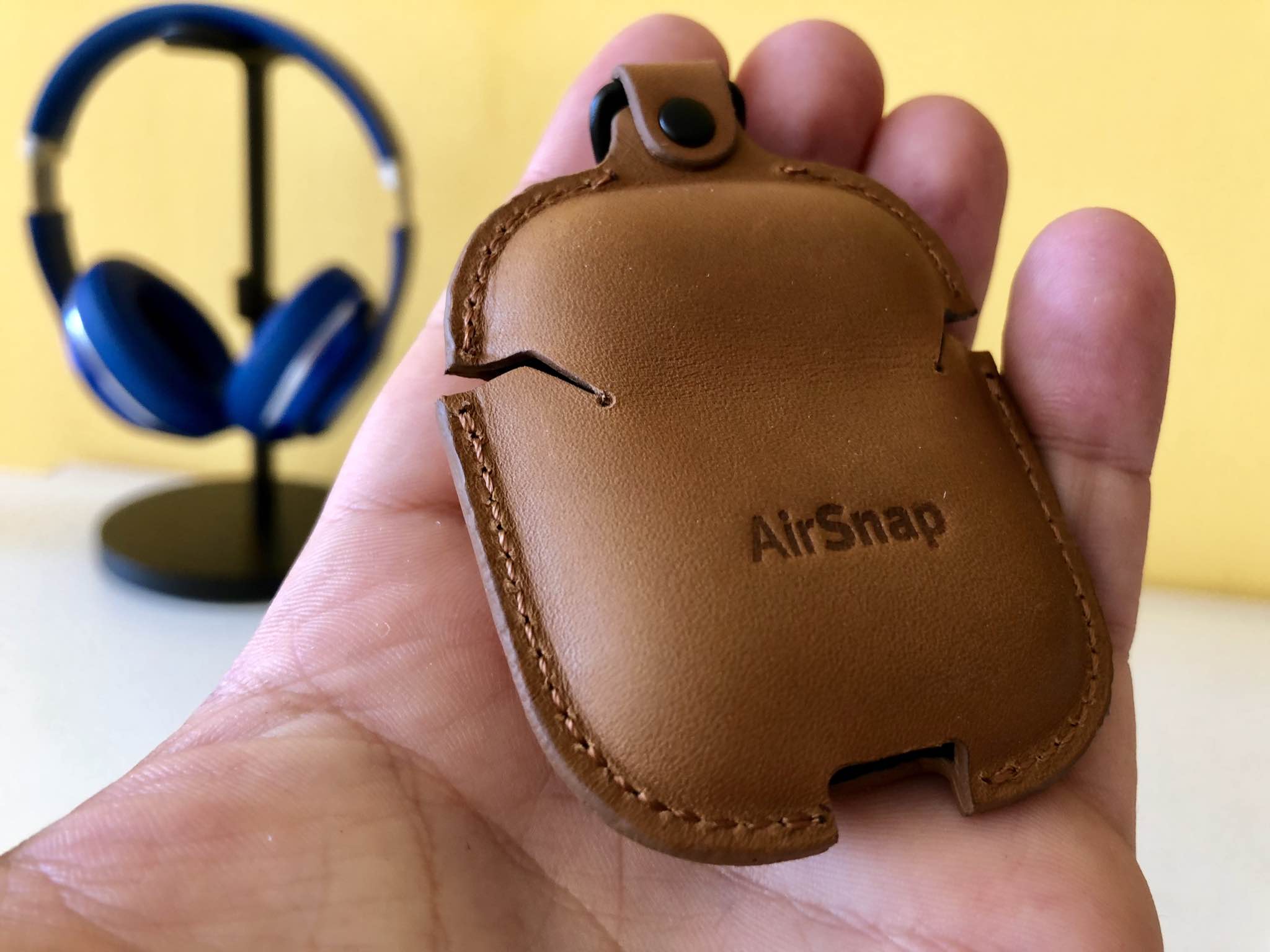 The image showing the slits on the back of the AirSnap case