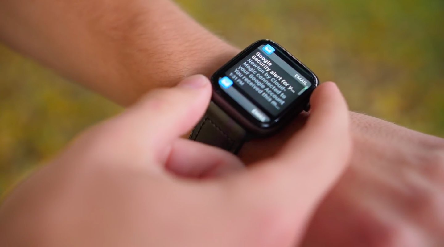 Apple Watch notifications can increase your privacy by showing only the summary when you raise the wrist