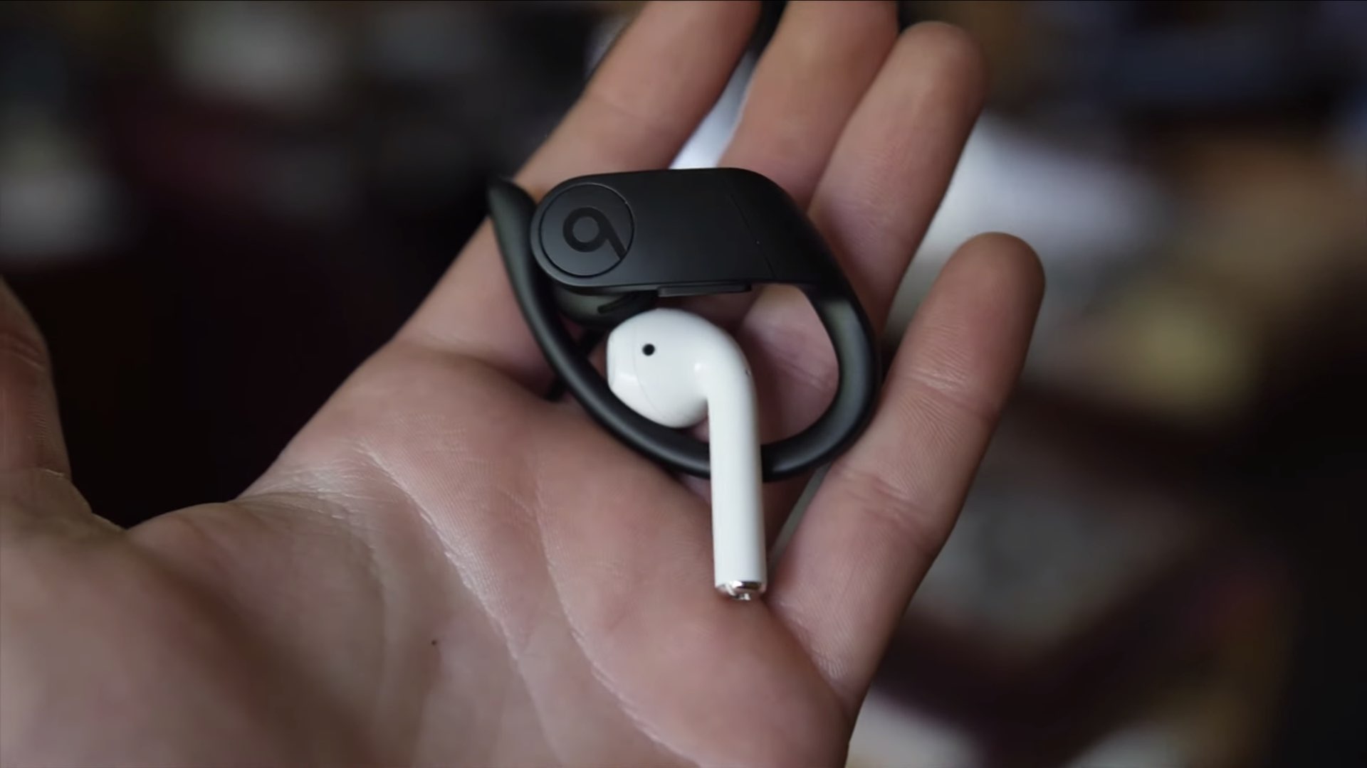 iOS 13.2 features tutorial: second-generation AirPods and Powerbeats Pro