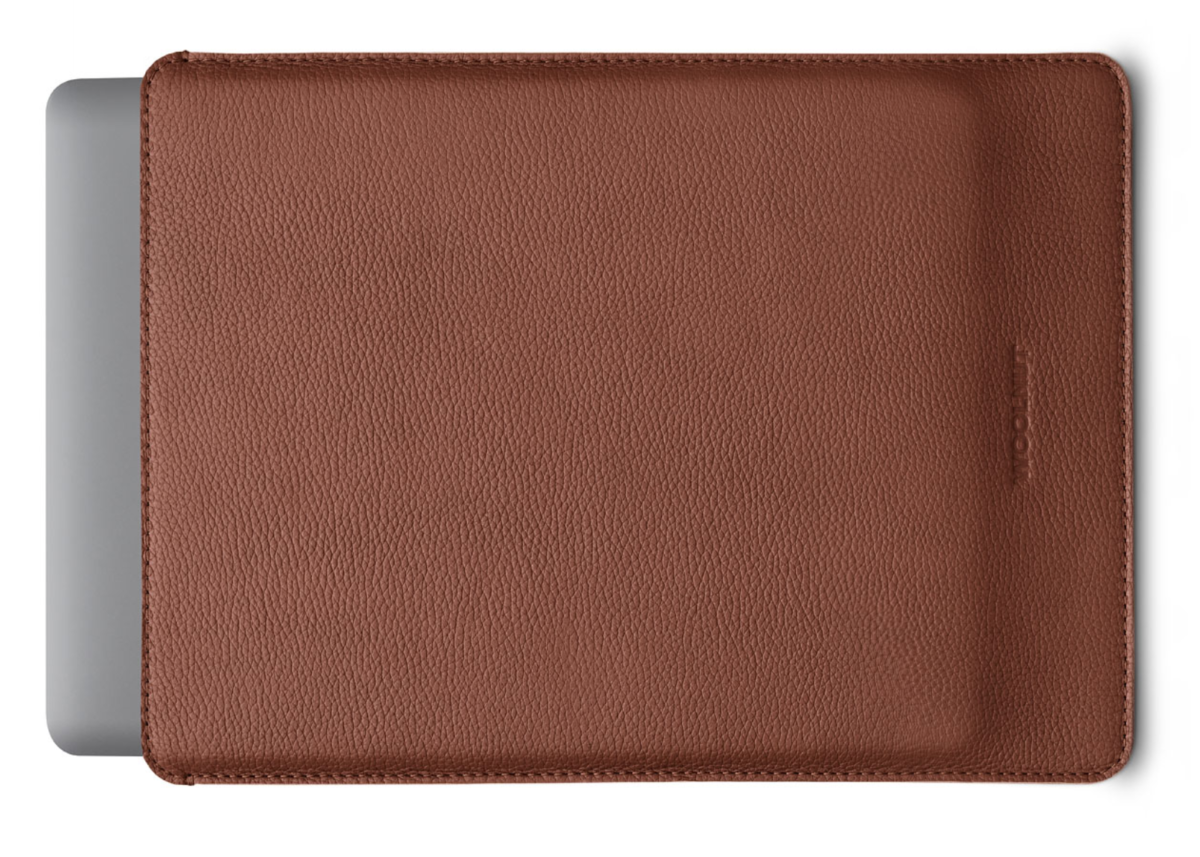 Review: Woolnut's elegant leather sleeve for 13-inch MacBook Pro