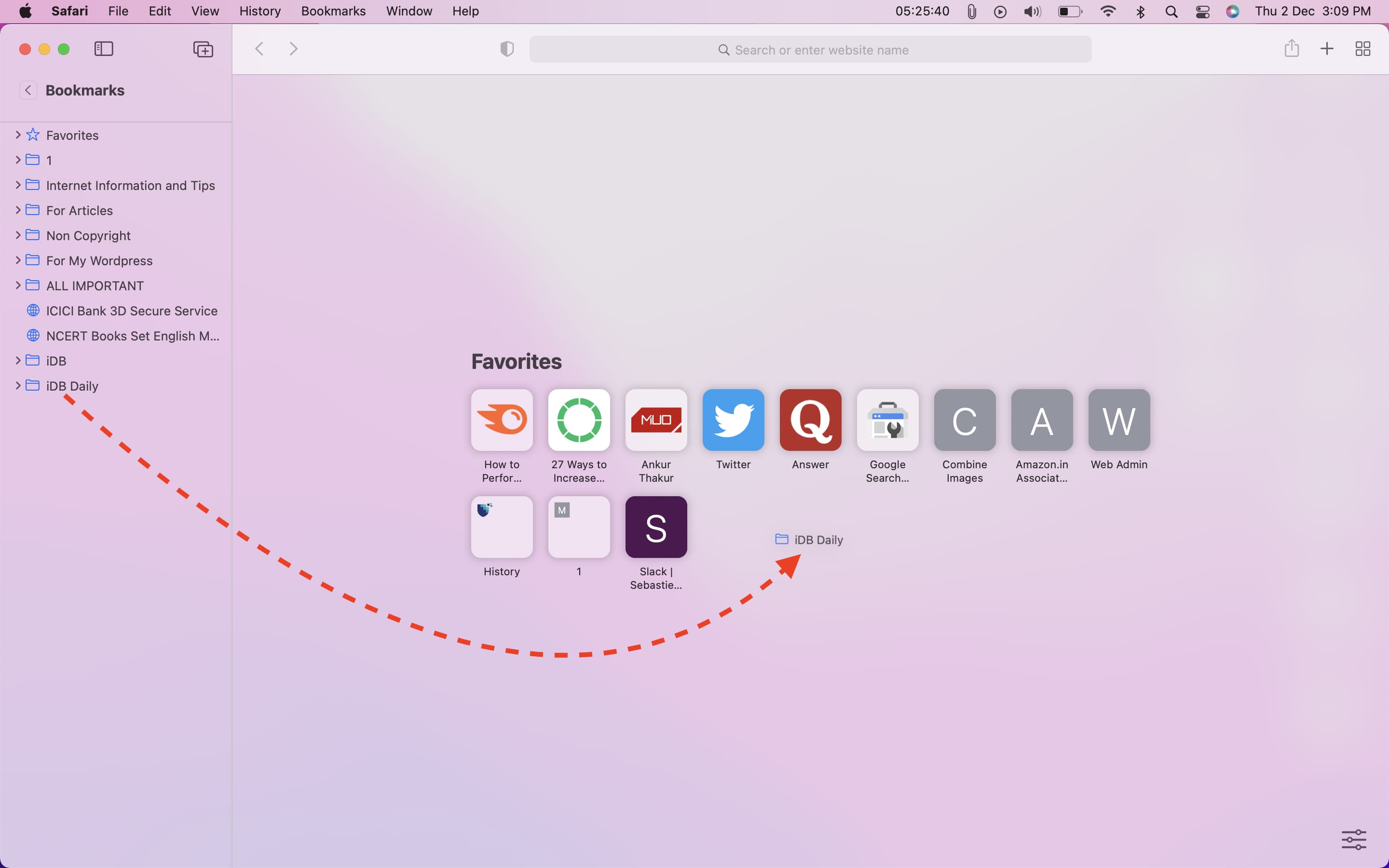 Drag bookmark folder to Favorites section in Safari on Mac