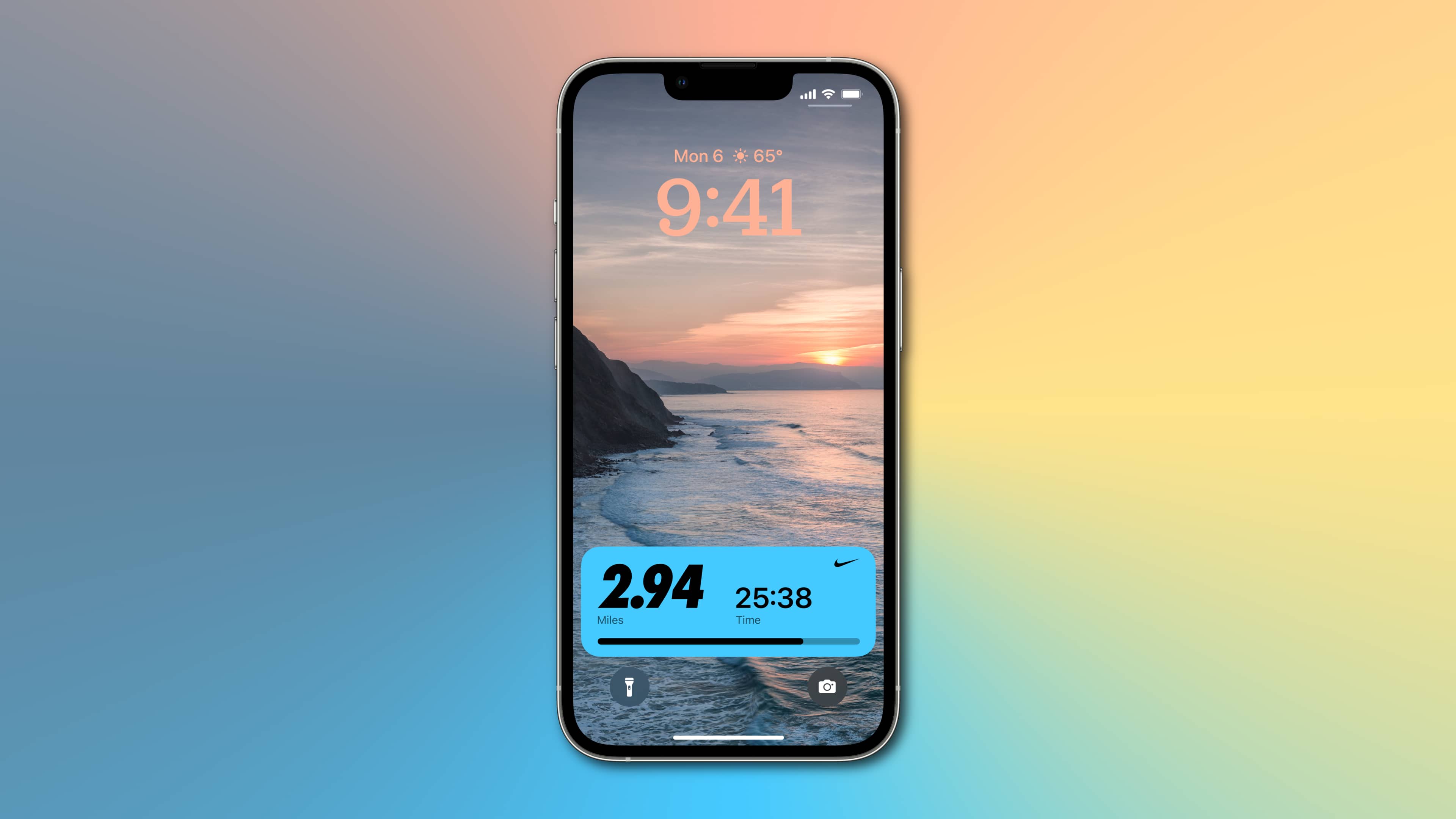iPhone screenshot showcasing getting real-time workout metrics from the Nike Run Club app on the lock screen with the new Live Activities feature in iOS 16