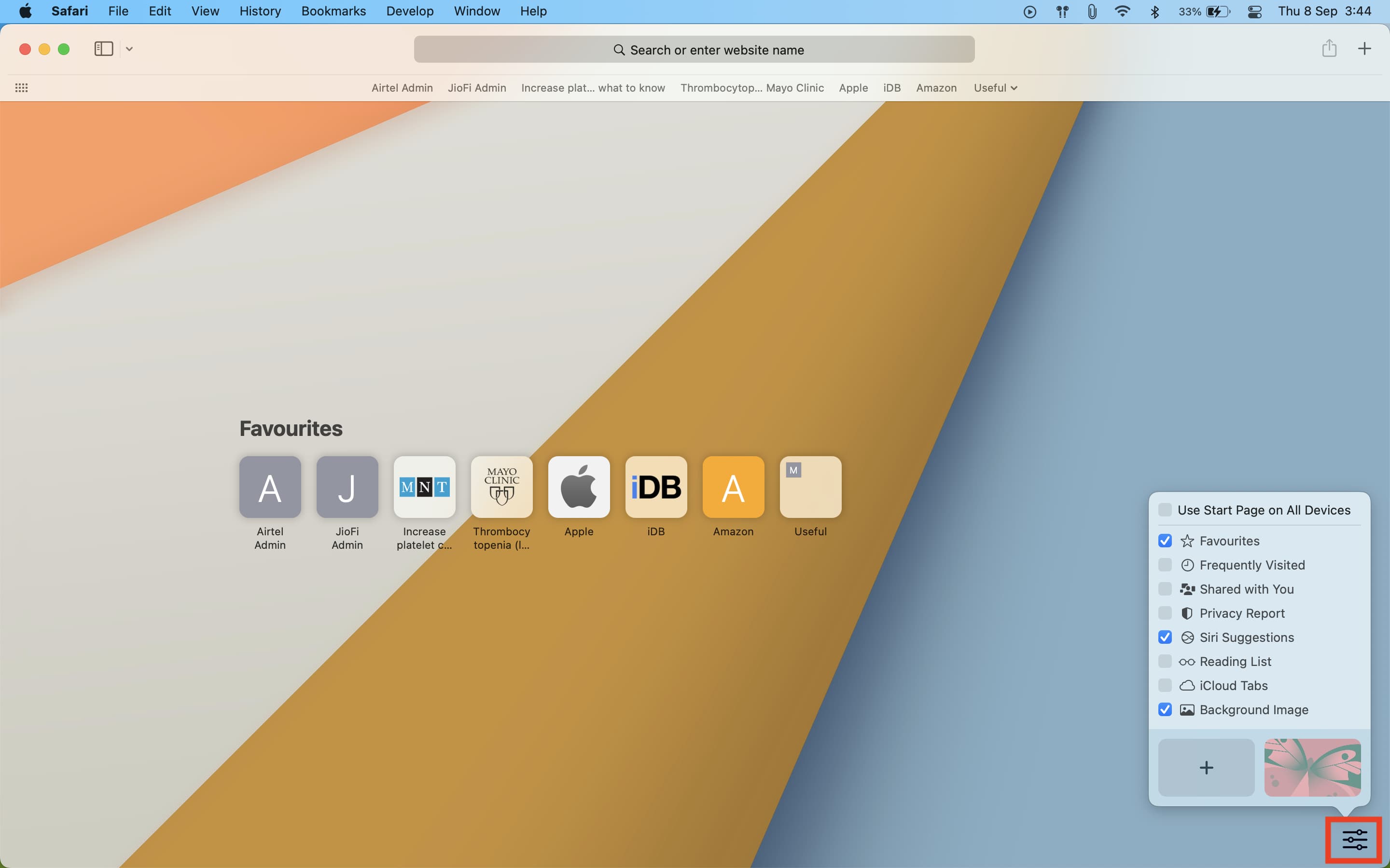 Click Settings button in Safari on Mac