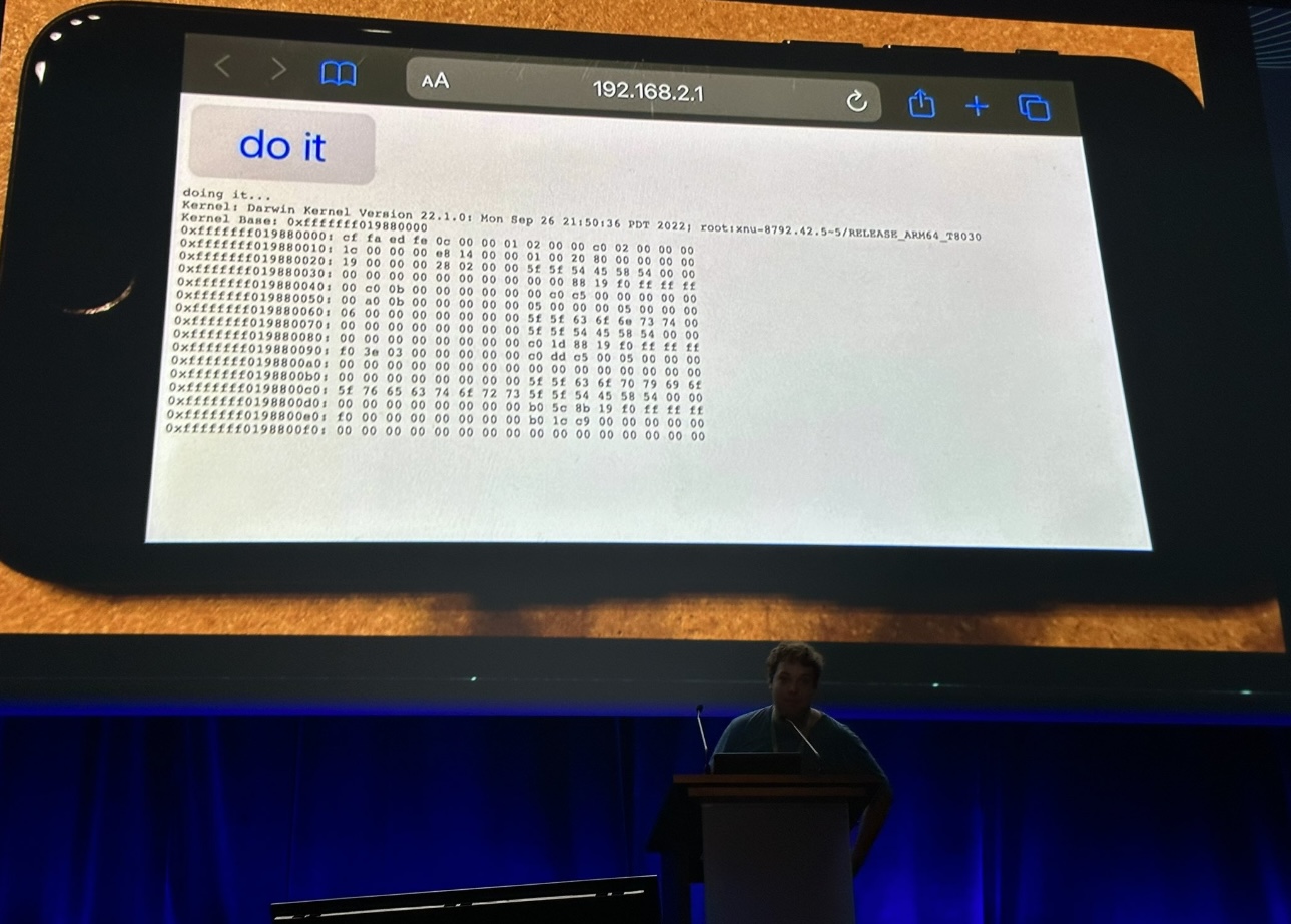 Luca Todesco shows off an iOS 16 jailbreak at Hexacon.