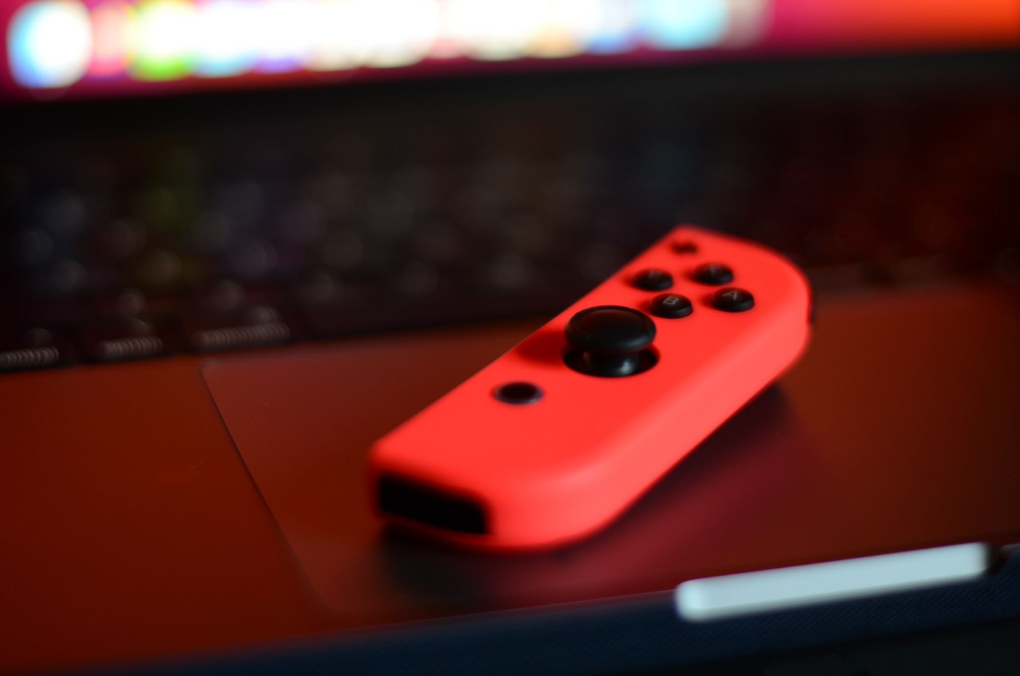 How to pair a Nintendo Joy Con with iPhone