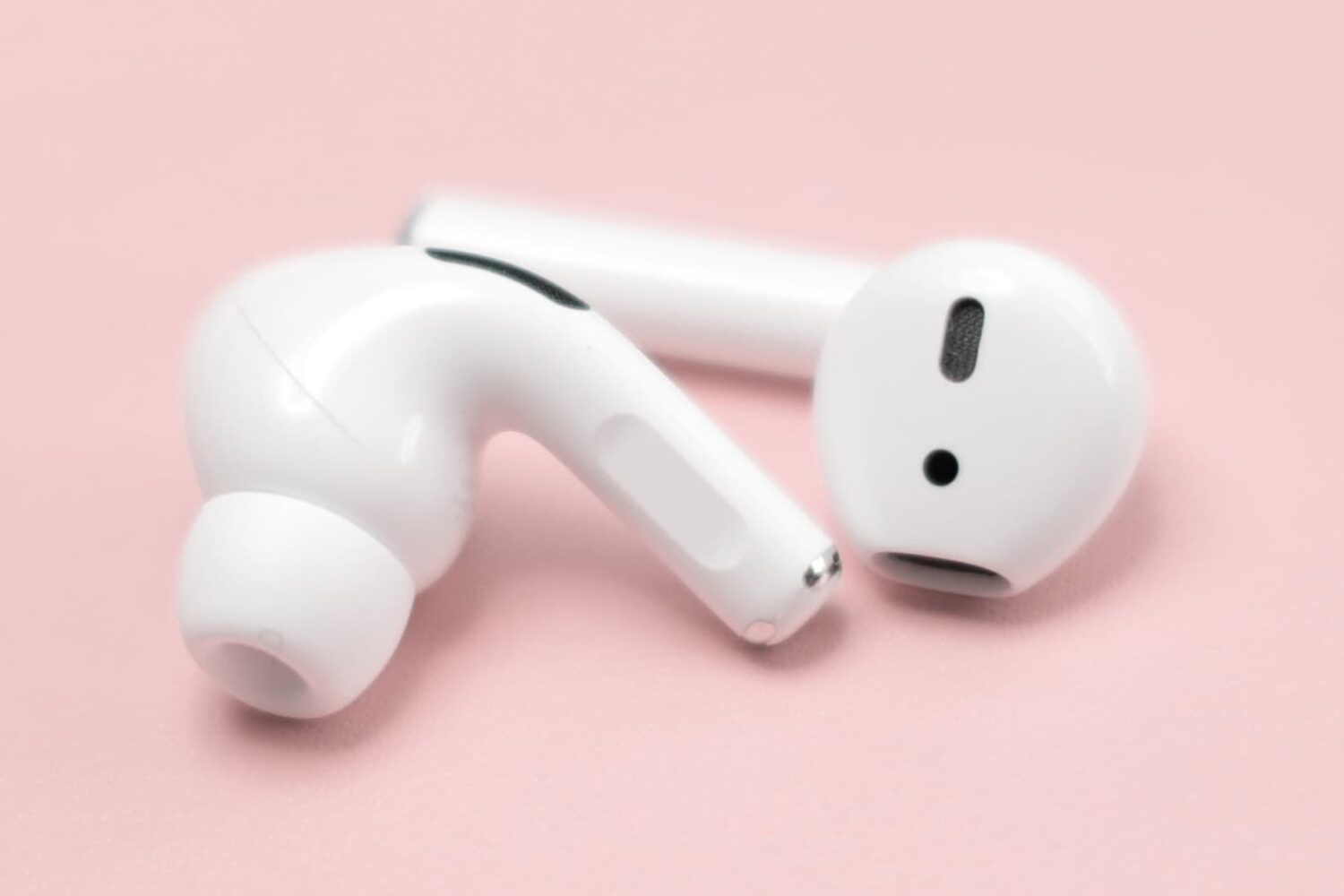 Single AirPod and AirPods Pro kept together