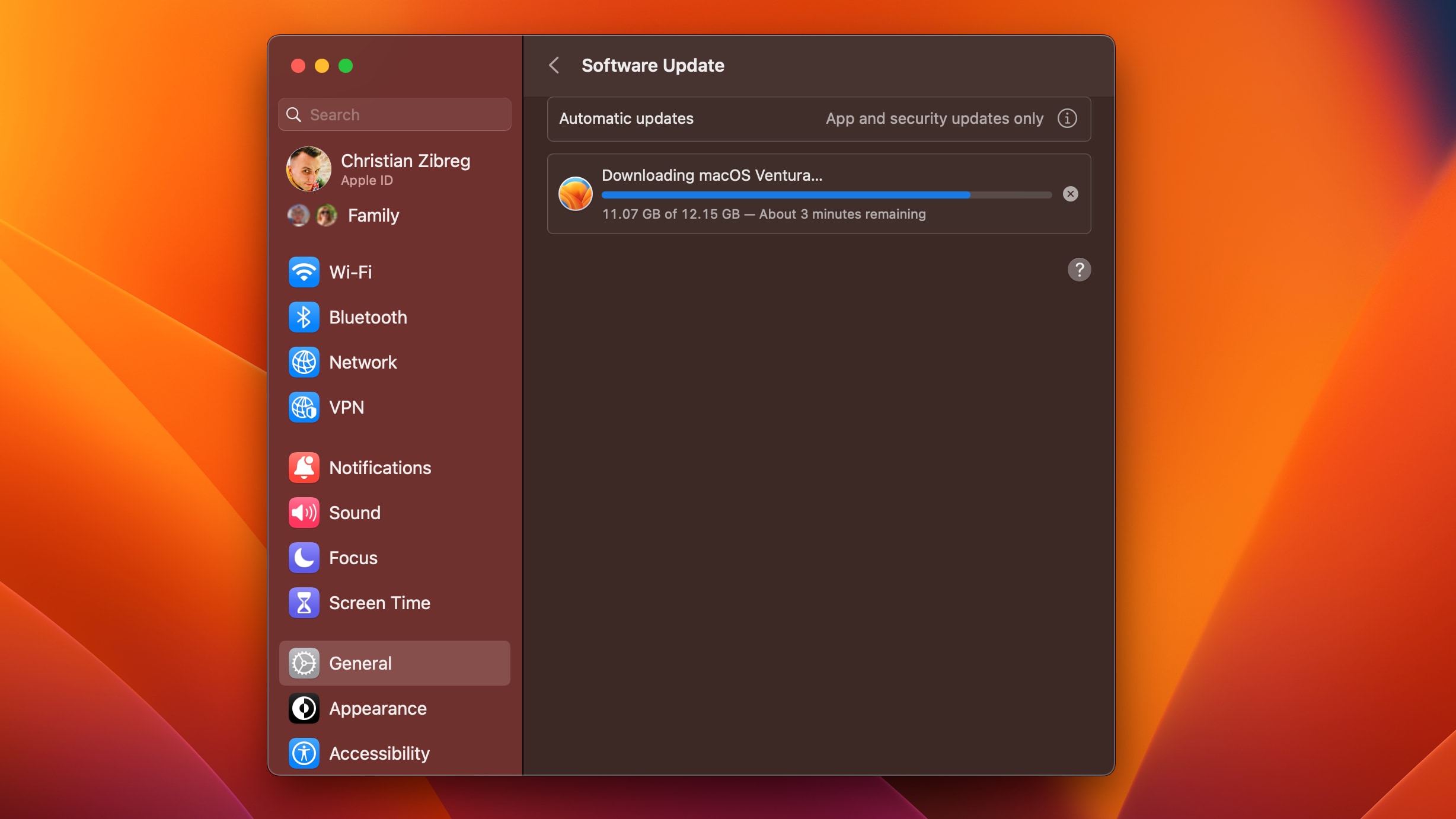 Downloading macOS Ventura via macOS Software Update