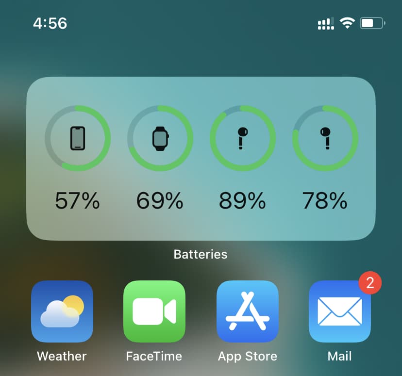 Batteries widget on iPhone Home Screen displaying battery percentage of connected devices