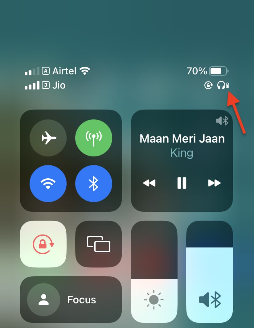 Bluetooth buds battery charge in iPhone Control Center