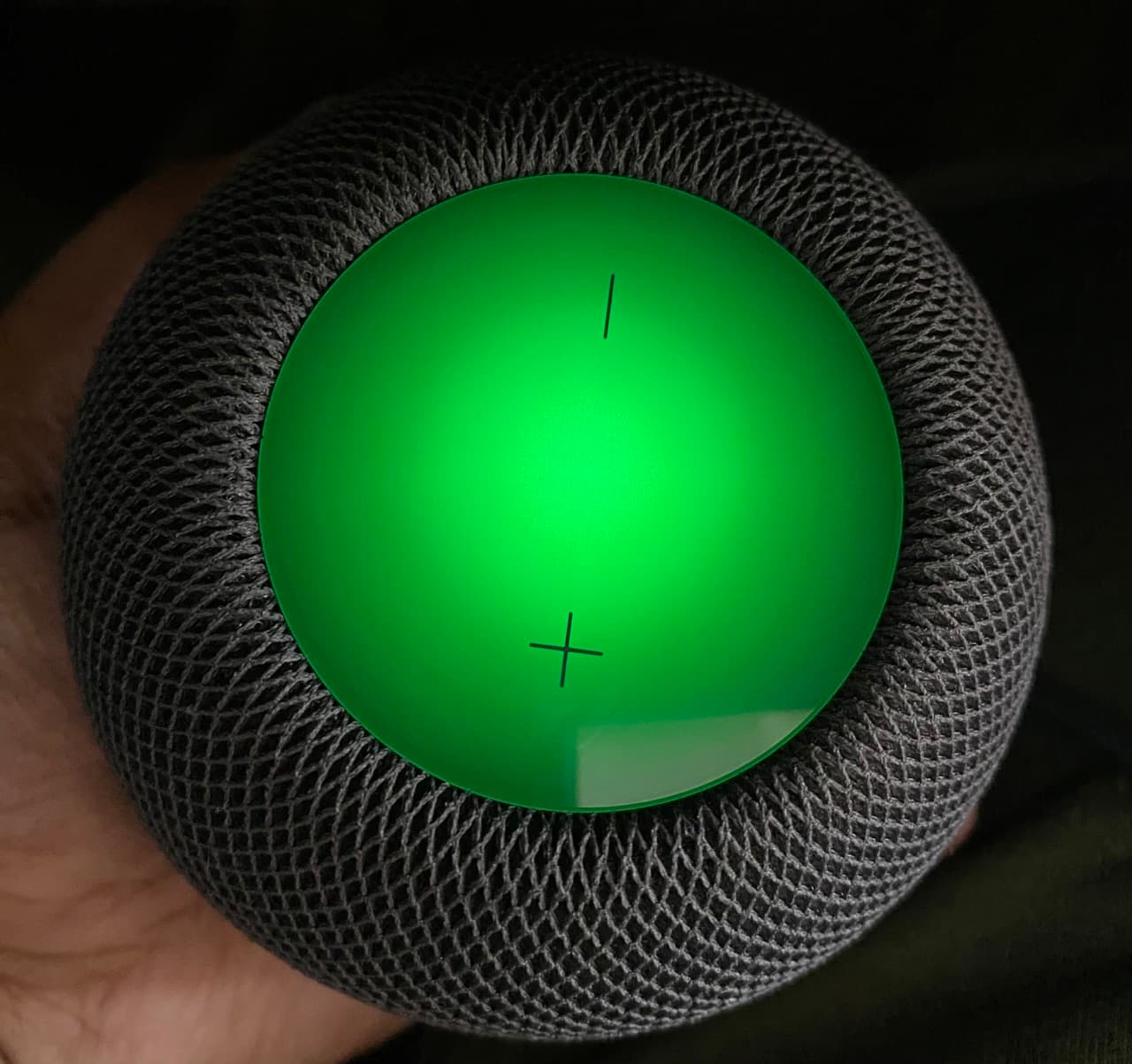 Green top light on HomePod during a phone call