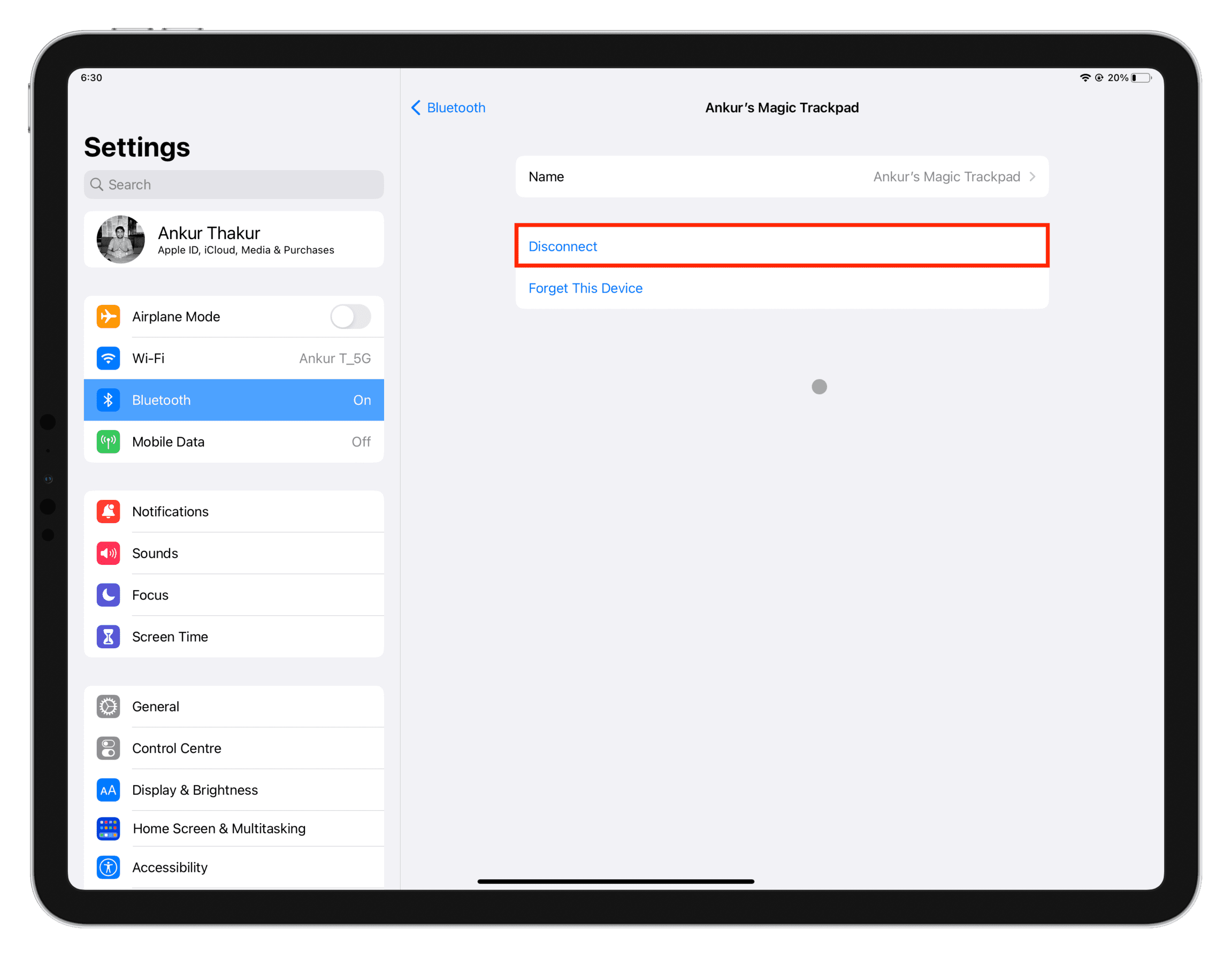Disconnect trackpad from iPad