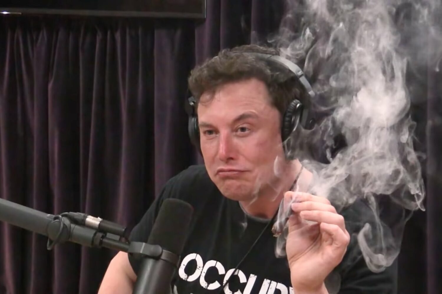 Elon Musk smoking weed on the Joe Rogan podcast