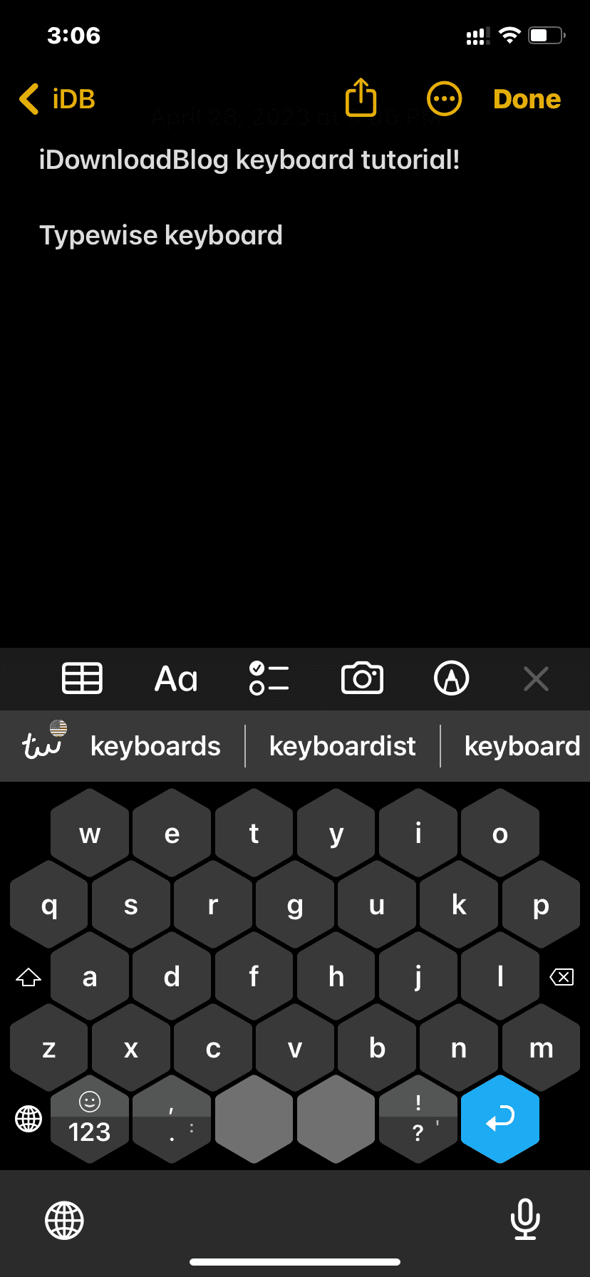 Typewise hexagon keyboard on iPhone