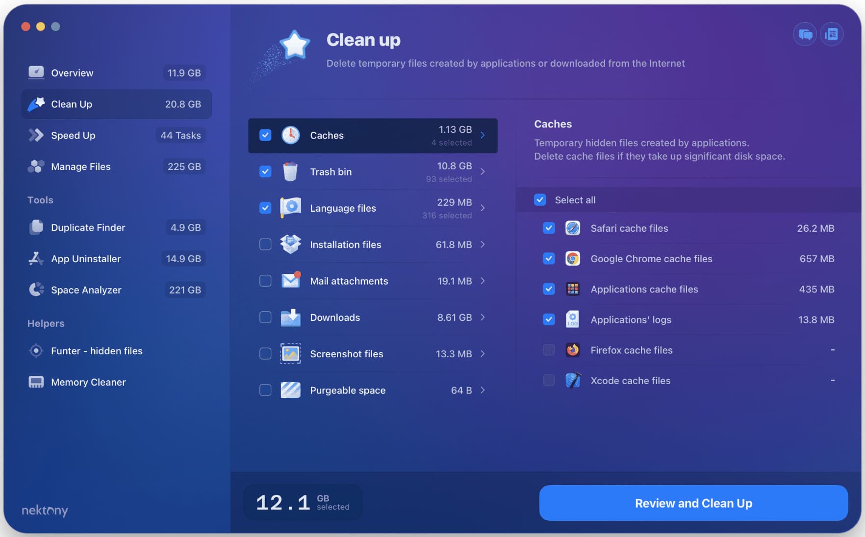 Cleaning Mac cache using MacCleaner Pro app