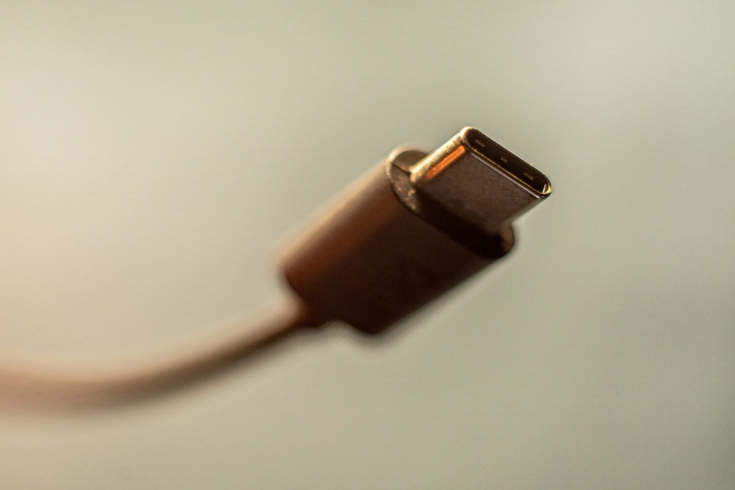 Closeup of a Thunderbolt/USB4 male socket