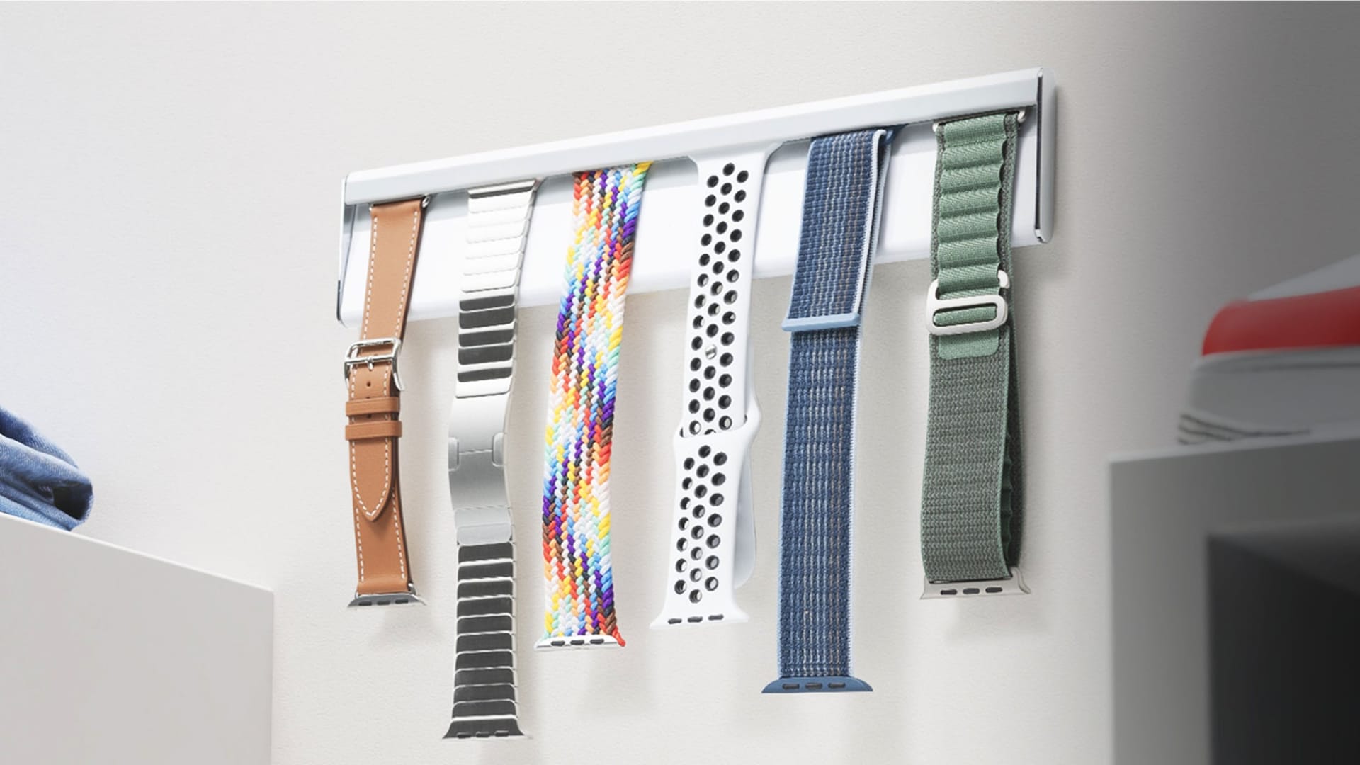 Twelve South’s TimePorter showcases your Apple Watch band collection