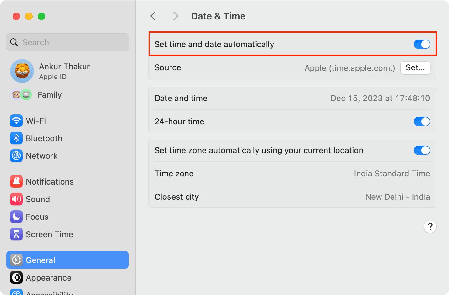 Set time and date automatically on Mac